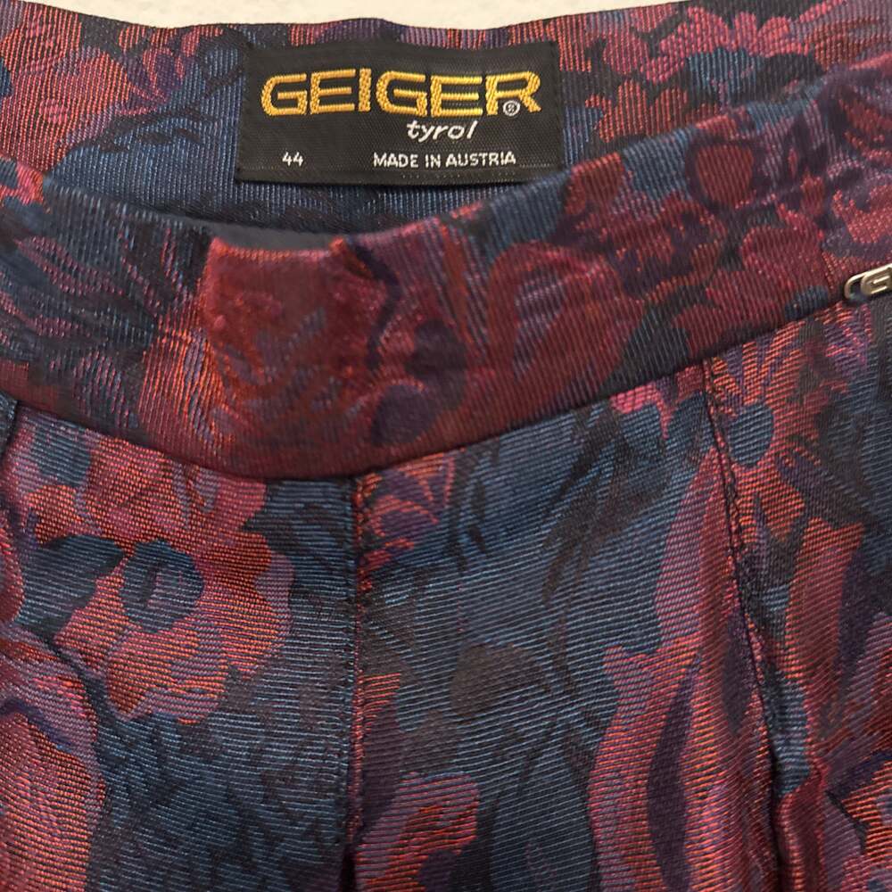 Vintage Geiger Skirt Sz 44 Midi  Pleated Pockets Lined Cotton Wool Navy/Red